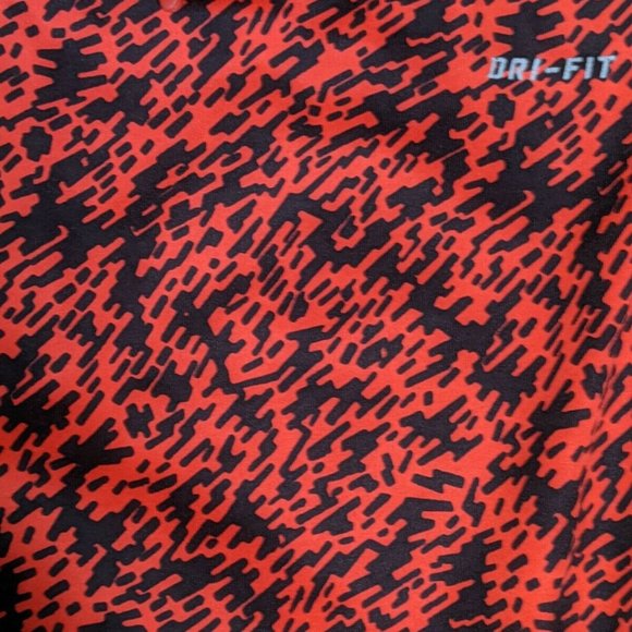 Nike Dri-Fit Red Black Printed Athletic Wear Work Out Capri Leggings Size Small - Picture 7 of 9